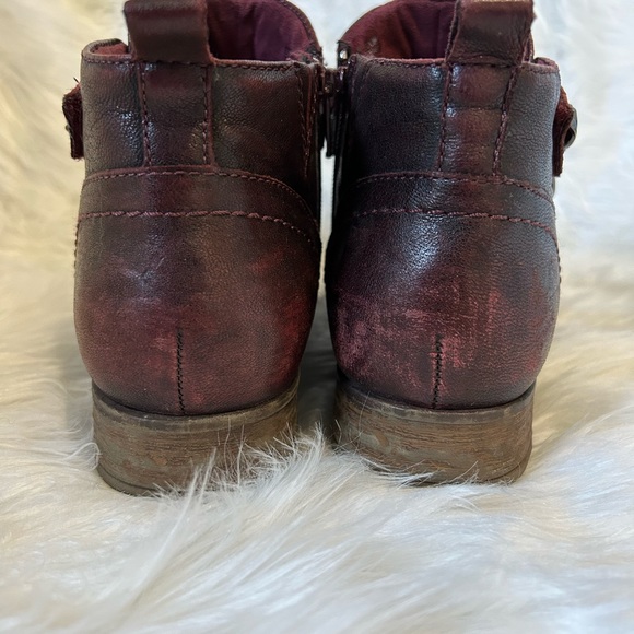 Earth brand booties. Sz 7.5 - Picture 6 of 11